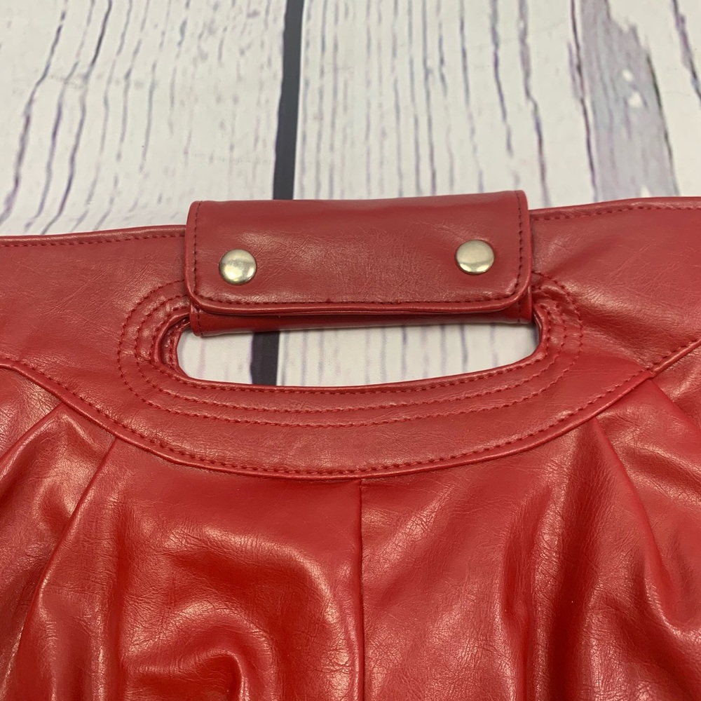 George Red PVC Clutch - Picture 2 of 4